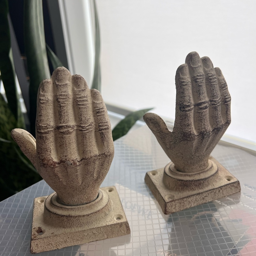 Decorative Distressed Cast Iron Hand Wall Hang / Bookends - Picture 4 of 6